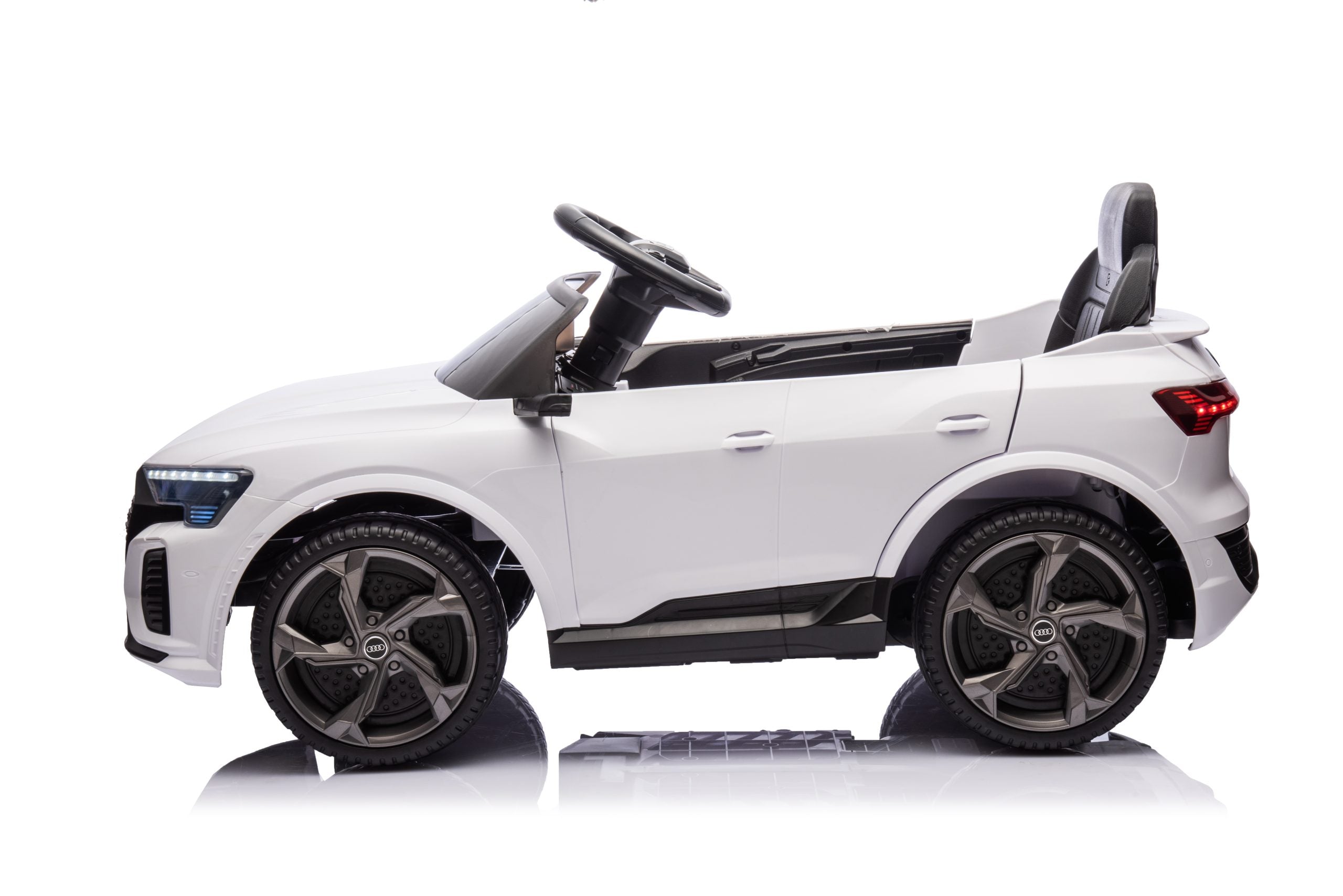 Audi SQ8 | 12V Kids Ride-On Car – Leather Seat,  Remote Control &amp; LED Audio