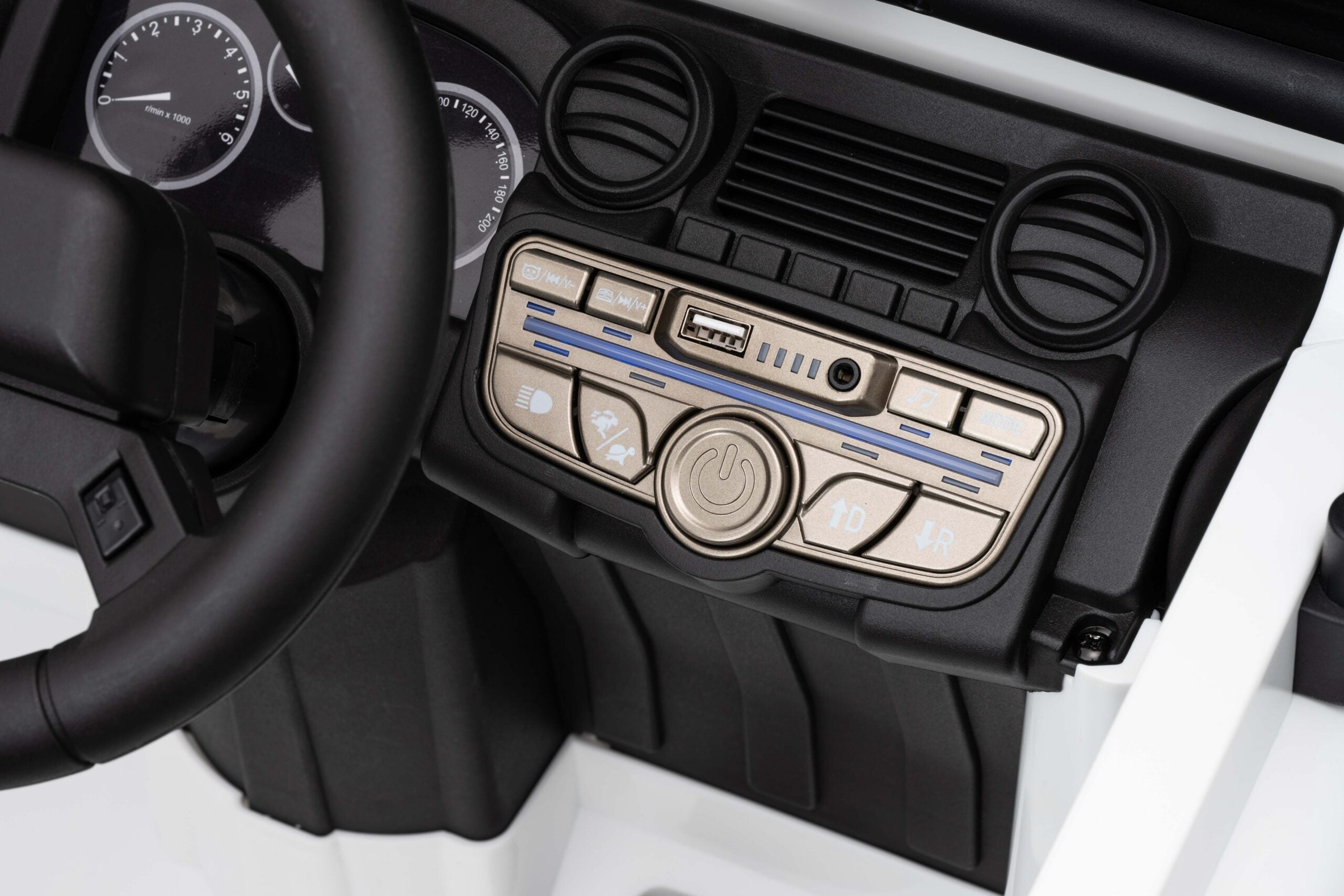 Land Rover Defender | 24V Kids electric Ride-On car, with parental Remote